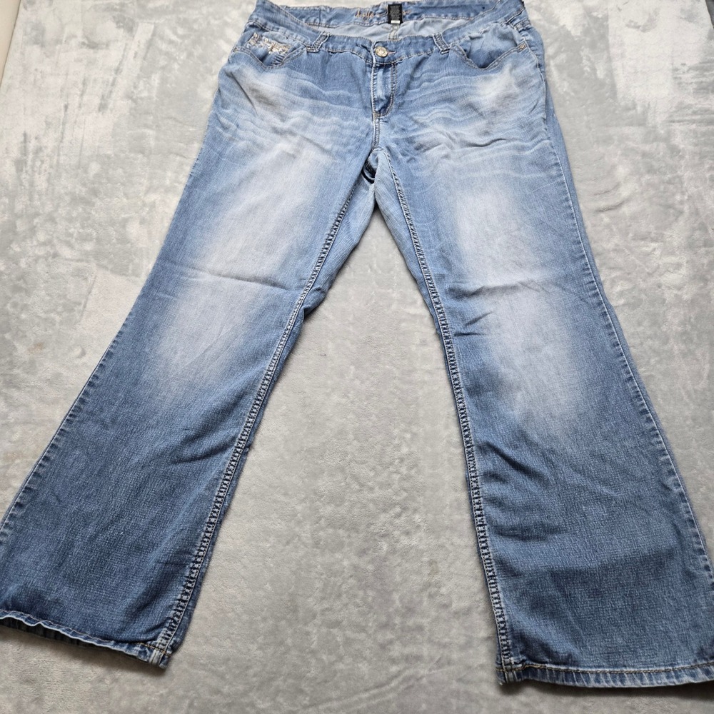 Ariya Jeans Womens 16 Light Wash Embroidered‎ Bootcut Denim Blue Jeans Stretch